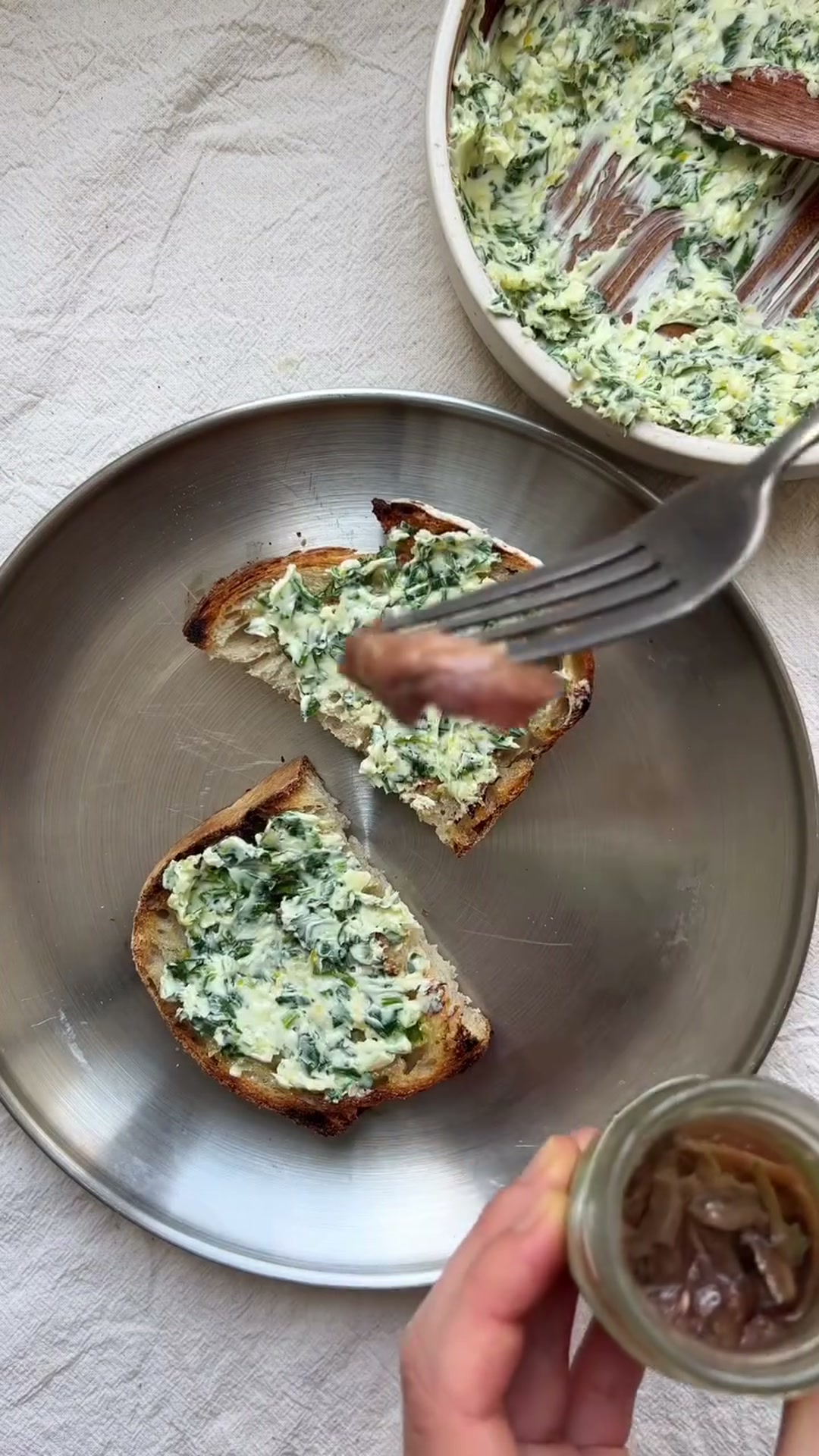 Чесночно-лимонное масло с петрушкой