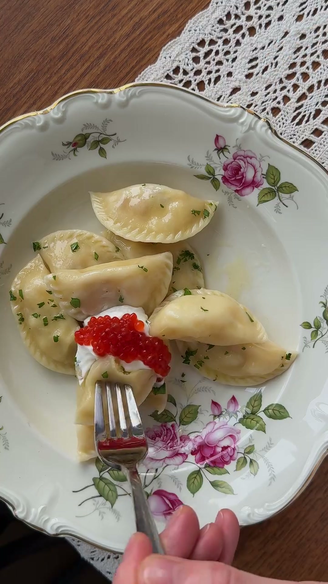 Вареники с картошкой и беконом для него — и нежной рикоттой для неё