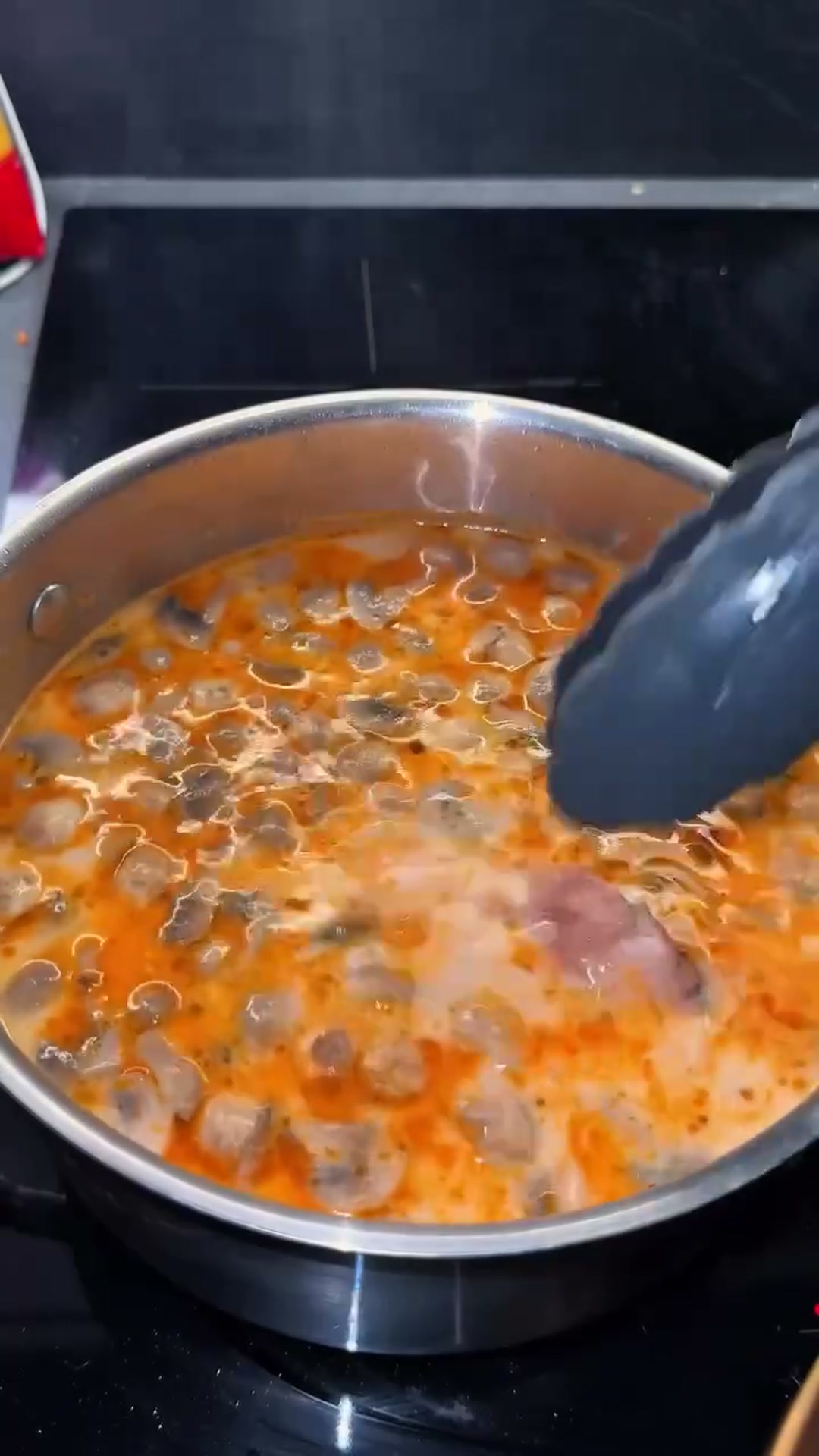 Сливочный суп с курицей и грибами на ужин