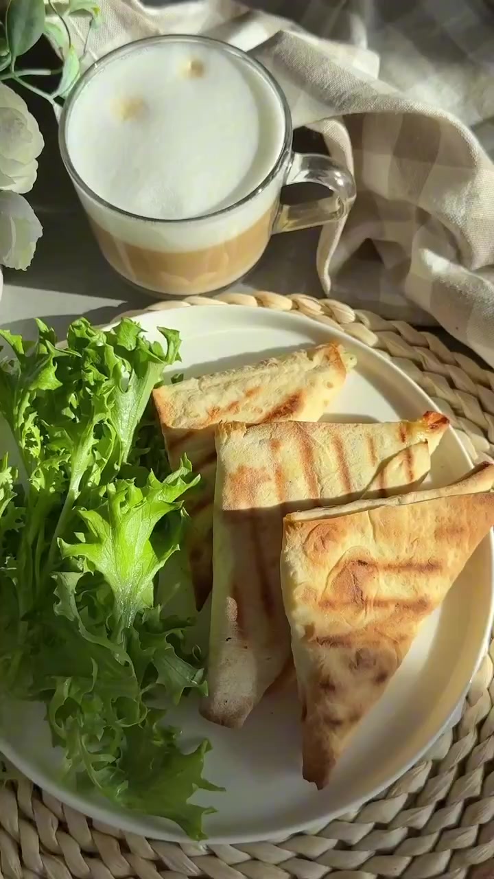 Вот такой быстрый и уютный завтрак/перекус
